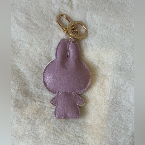 Labubu keychain - Picture 2 of 2